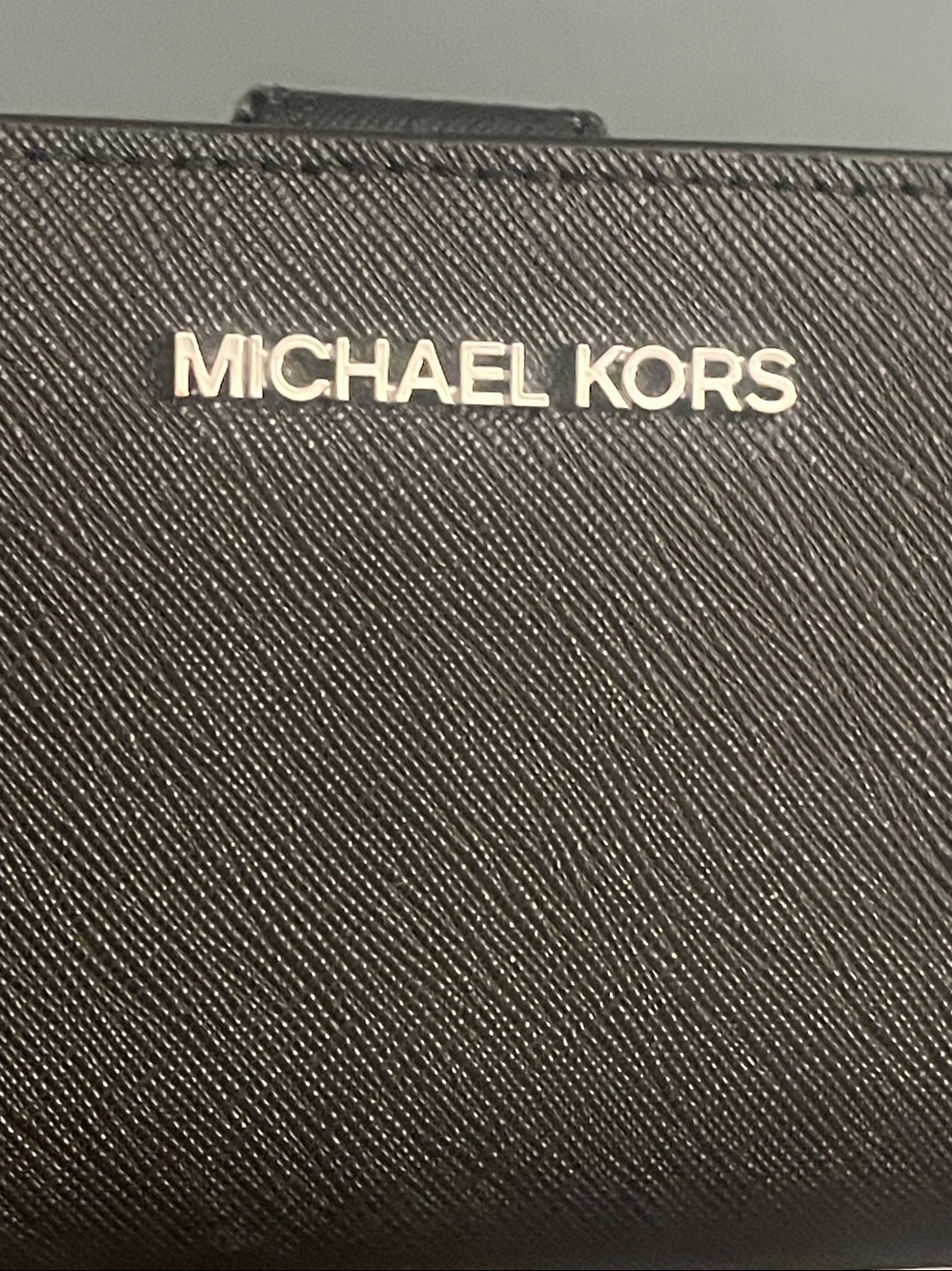 Michael Kors Saffiano Leather Medium Bifold Wallet - Picture 3 of 16